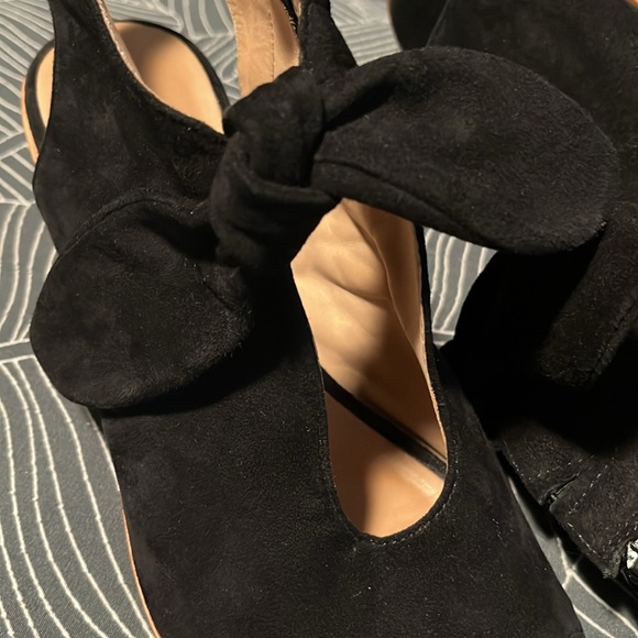 Bernardo Suede Sandals 👡 “Luna” 🌙 size 6M - Picture 5 of 9